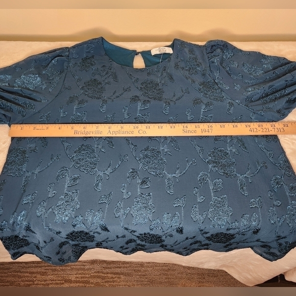 Beacon Apparel Jacquered A-Line Short Puff Sleeve Top Size L Teal Blue/G… - Picture 7 of 11